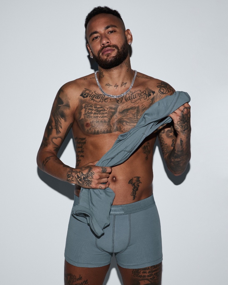 Soccer player Neymar Jr. wears SKIMS' men's boxer briefs for the brand's new ad. 