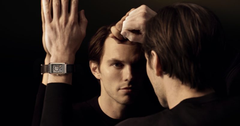 Nicholas hoult jaeger lecoultre ad campaign 2023
