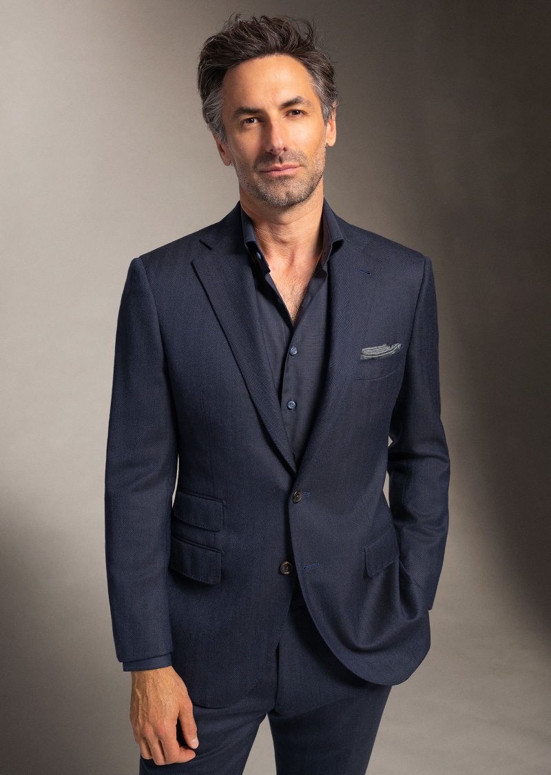 Elevate your suit jacket with the addition of a pocket square. » Men's New Year's Eve Outfits: Master Modern NYE Style Elevate your suit jacket with the addition of a pocket square.