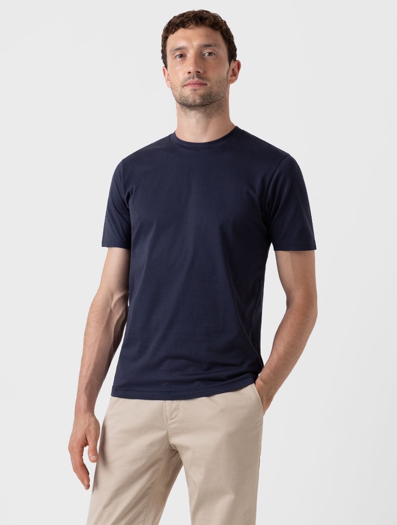 Sunspel Riviera Midweight T-Shirt » Men’s Fall Fashion: The Building Blocks of Effortless Outfits Sunspel Riviera Midweight T-Shirt