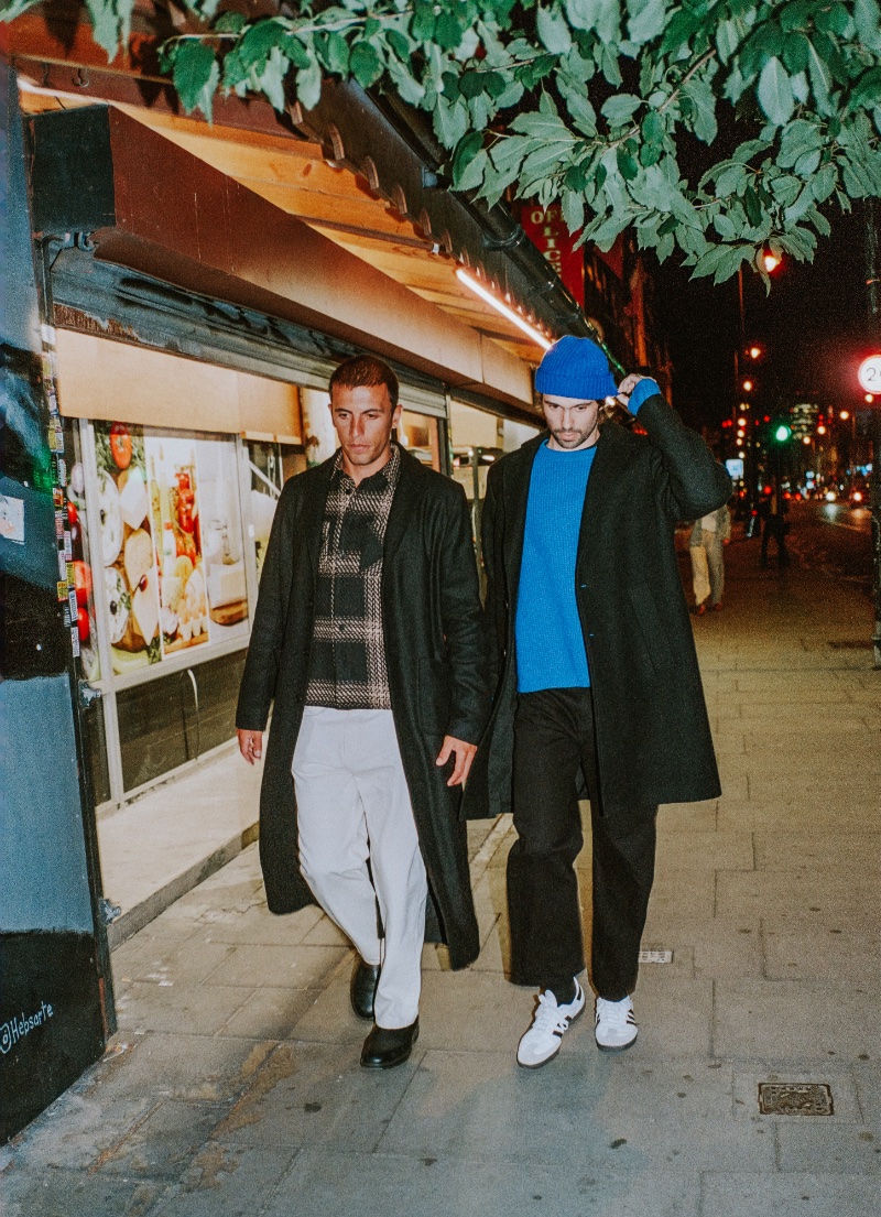 Taking to the streets in contemporary layered looks, Dash and Finn front Wax London's fall-winter 2023 campaign. » Wax London Fall 2023: The Outerwear Essentials Taking to the streets in contemporary layered looks, Dash and Finn front Wax London's fall-winter 2023 campaign.