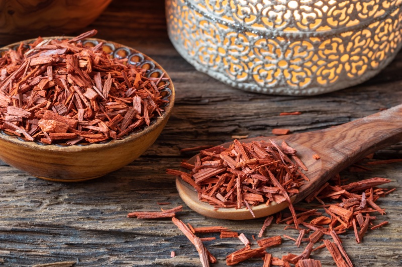 Woody Fragrance Family Sandalwood » How to Pick a Cologne: The Art of Fragrance Selection Woody Fragrance Family Sandalwood