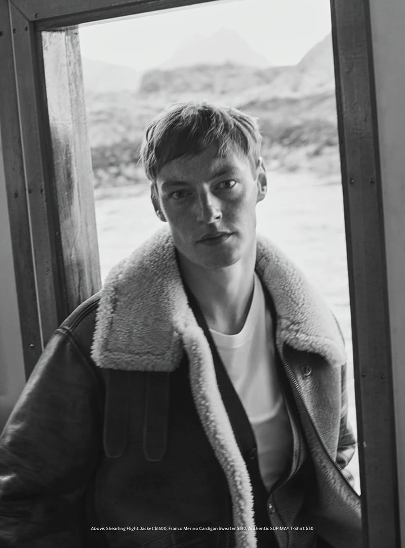 Roberto Sipos, framed in contemplation, wears a shearling jacket, epitomizing winter warmth.