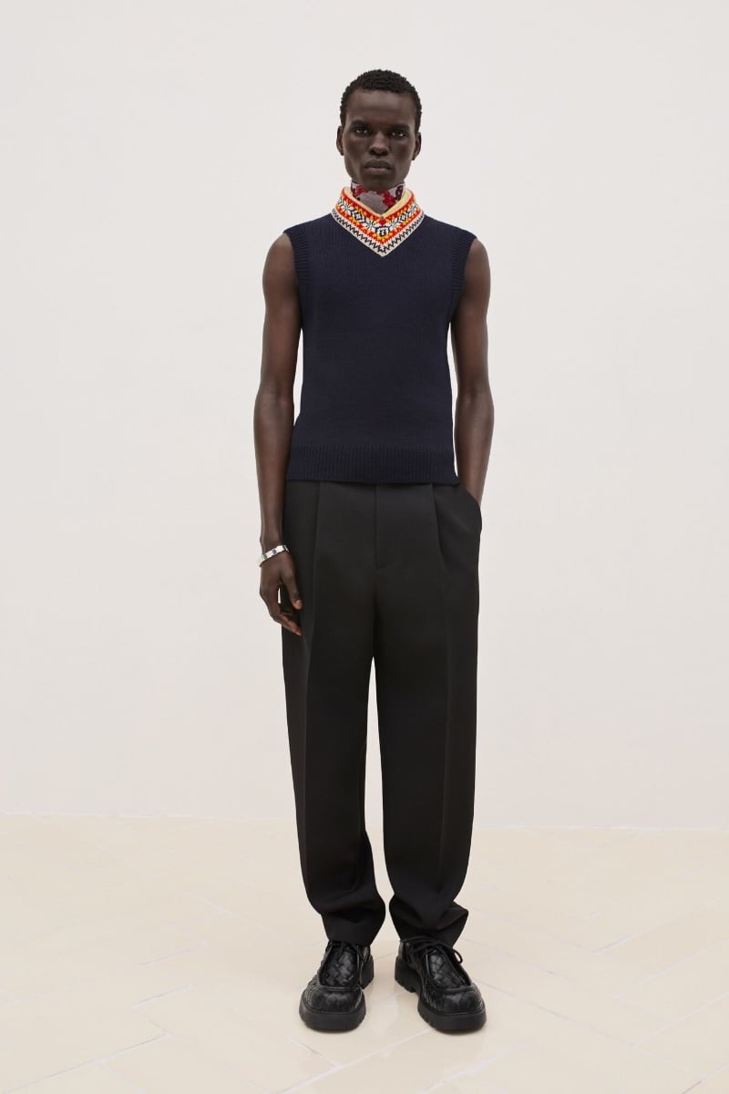 » Bottega Veneta Pre-Spring 2024: A Modern Twist on Tradition Bottega Veneta Pre Spring 2024 Lookbook Men 002