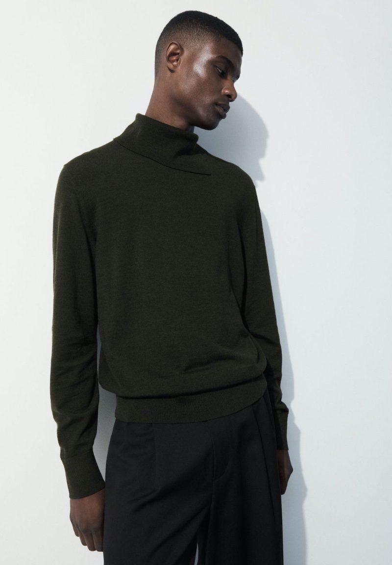 COS Merino Wool Turtleneck Sweater Men