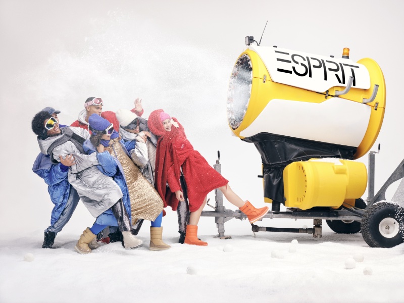 Esprit Holiday 2023 Campaign 011