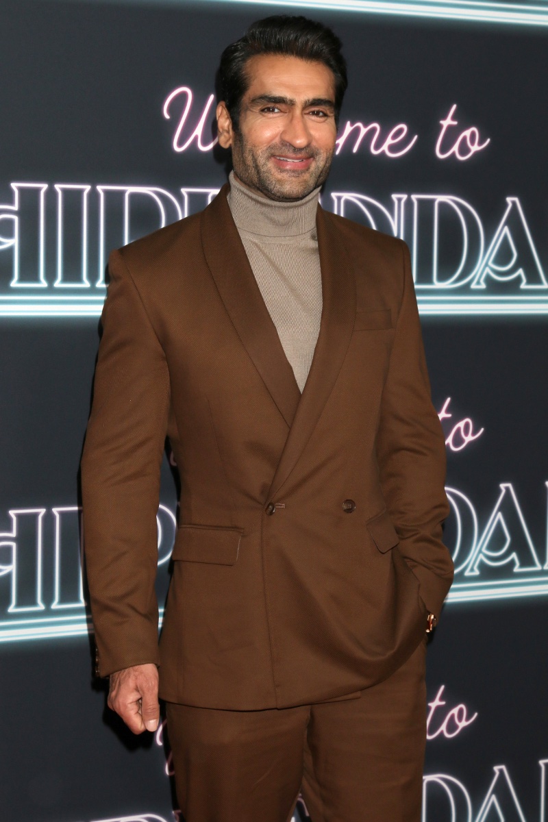 Kumail Nanjiani 2022 Brown Double-breasted Suit Turtleneck