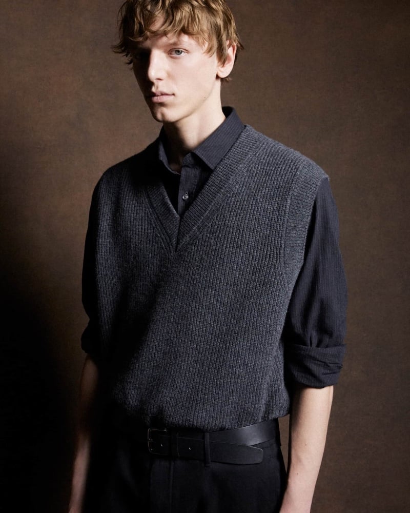 Chic minimalism from Massimo Dutti with a charcoal ribbed vest over a crisp shirt for a textured, layered look. » Texture & Tone: The Art of Layering with Massimo Dutti Chic minimalism from Massimo Dutti with a charcoal ribbed vest over a crisp shirt for a textured, layered look.