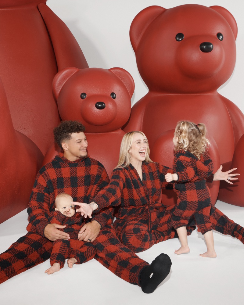 The Mahomes family brings holiday cheer as the stars of SKIMS' latest advertising campaign.