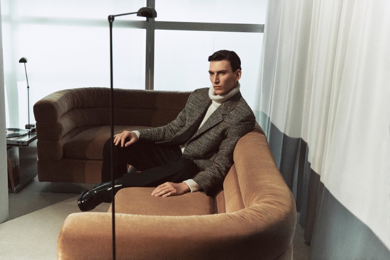 Thibaud Charon reflects the essence of Zara Edition with a thoughtful pose. » Zara Edition's Fashion Fundamentals: A Tailored Winter Thibaud Charon reflects the essence of Zara Edition with a thoughtful pose.