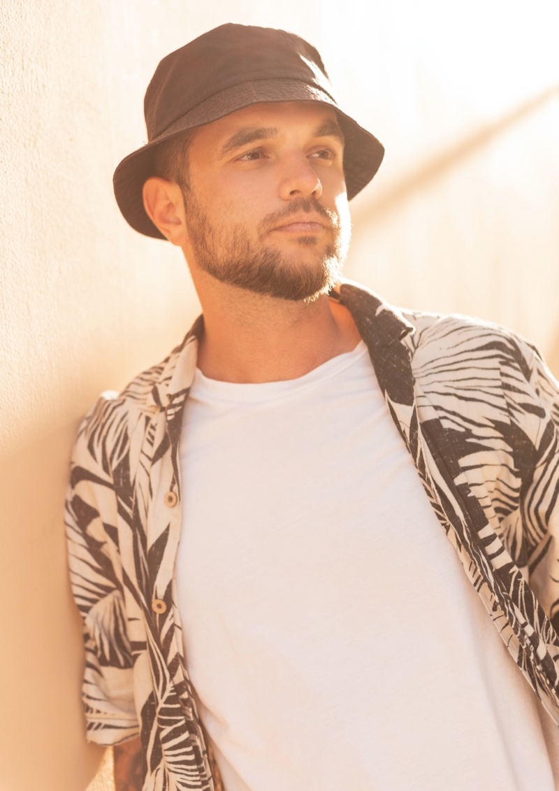 Bucket Hat Resort Wear Man Tropical Print Shirt