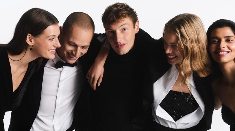 Reserved for the Holidays: Unwrapping the Love, Christmas Ad