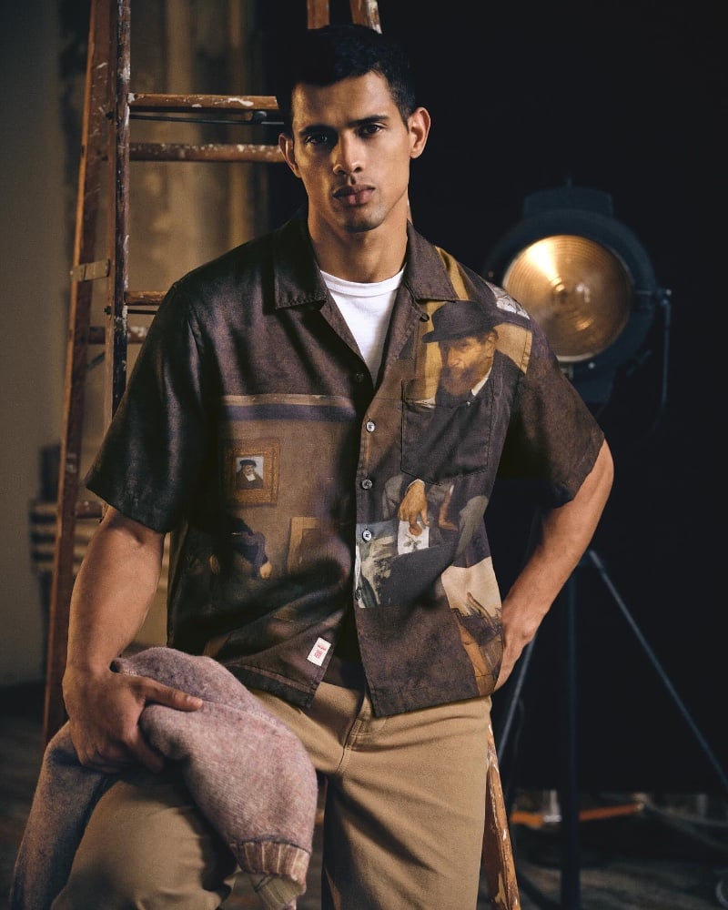 Jonas Barros models a Todd Snyder x The Met cropped Degas shirt.