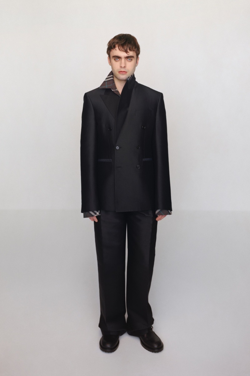 Burberry Pre Fall 2024 Collection Men 015