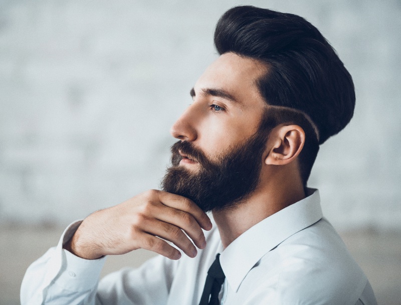 Classic Pompadour Full Beard