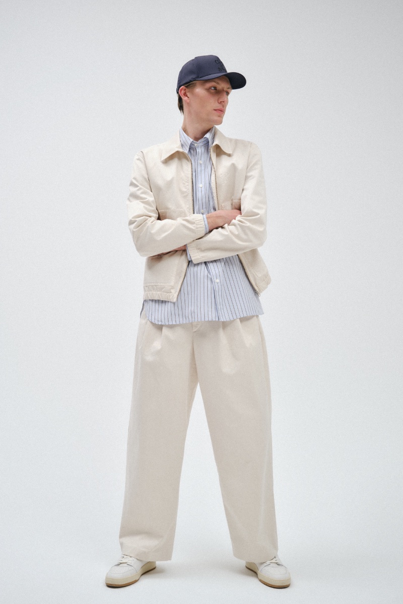 Closed's spring 2024 lineup debuts with Finnlay Davis, showcasing a relaxed-fit jacket and pants combo.