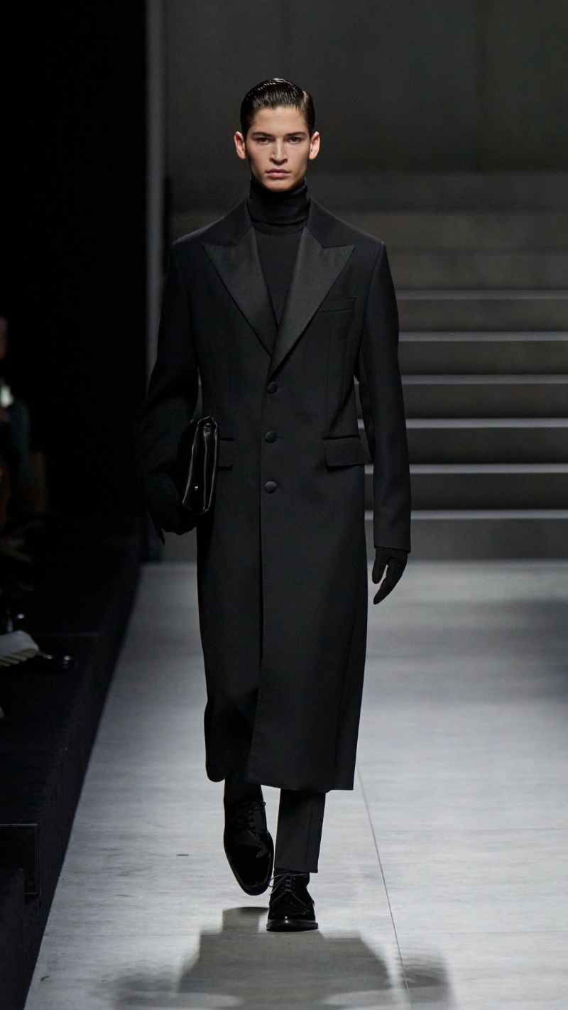 Dolce & Gabbana Fall 2024: Reframing Timeless Elegance