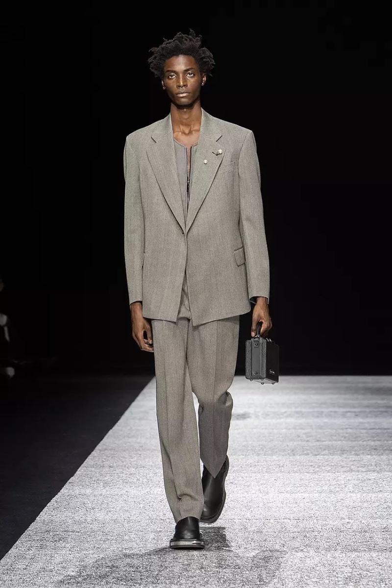 Emporio Armani Fall Winter 2024 Collection Men 012