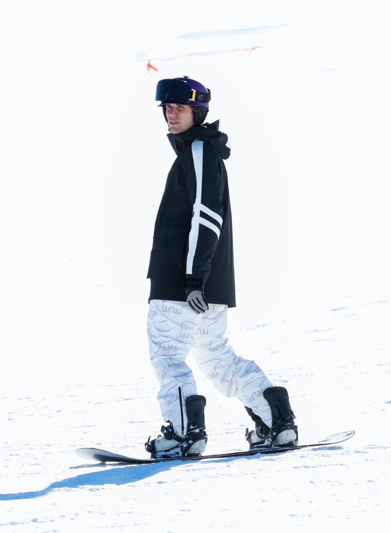 Justin Bieber Snowboarding Perfect Moment Outfit