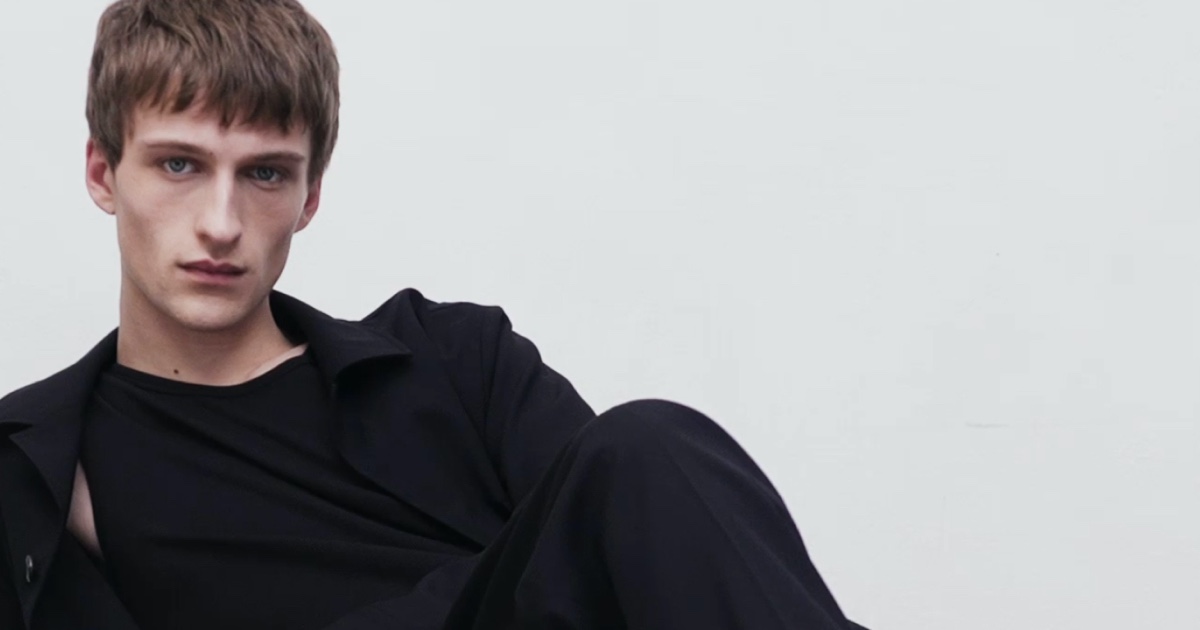 Massimo Dutti Unveils Smart Capsule: Revealing Minimalism