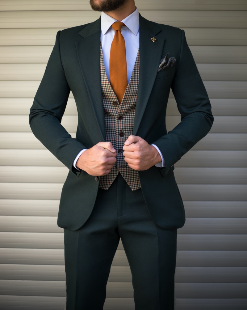 Tailored Suit Cropped