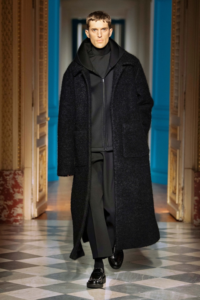 Valentino Fall Winter 2024 Collection Men 009