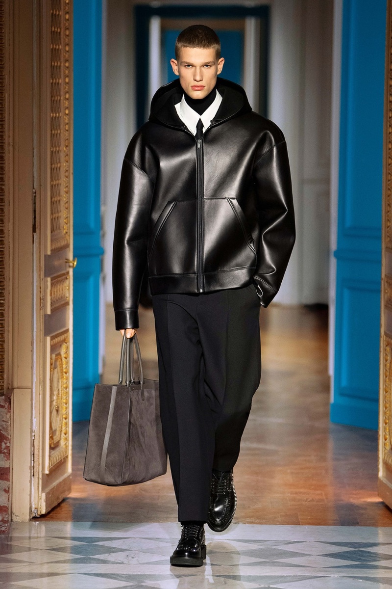 Valentino Fall Winter 2024 Collection Men 010