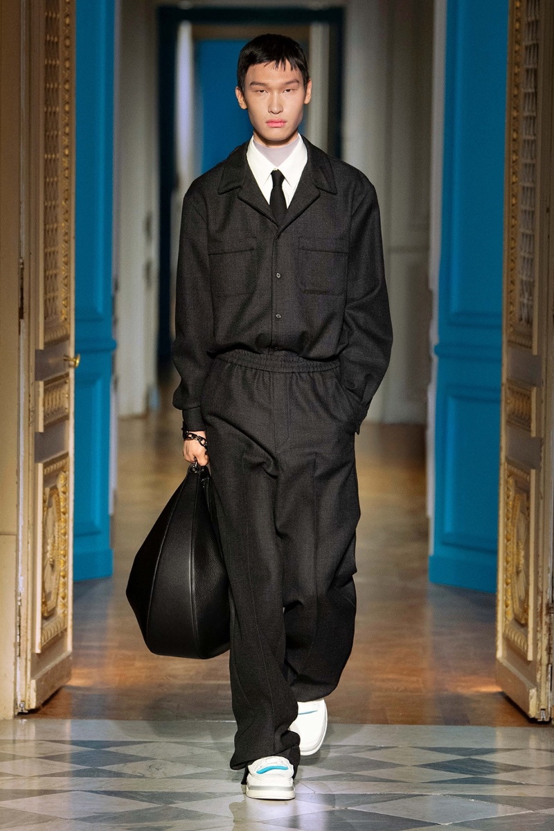 Valentino Fall Winter 2024 Collection Men 013