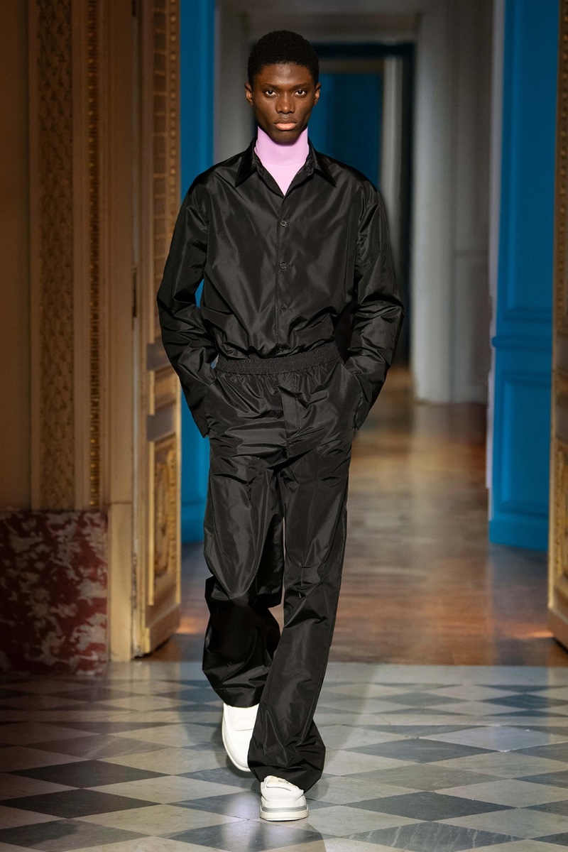 Valentino Fall Winter 2024 Collection Men 016