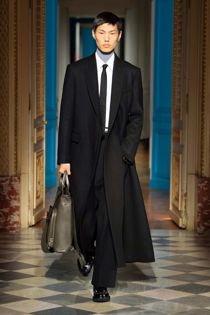 Valentino Fall Winter 2024 Collection Men 018