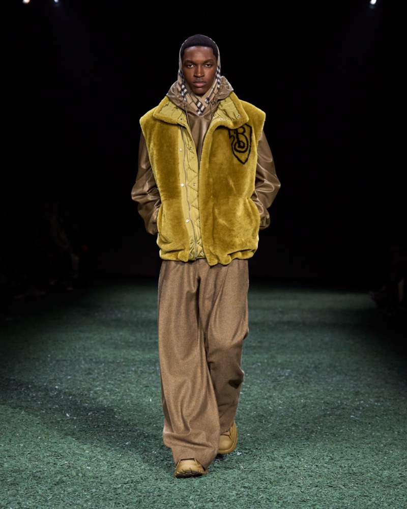 Burberry Fall Winter 2024 Collection Men 002