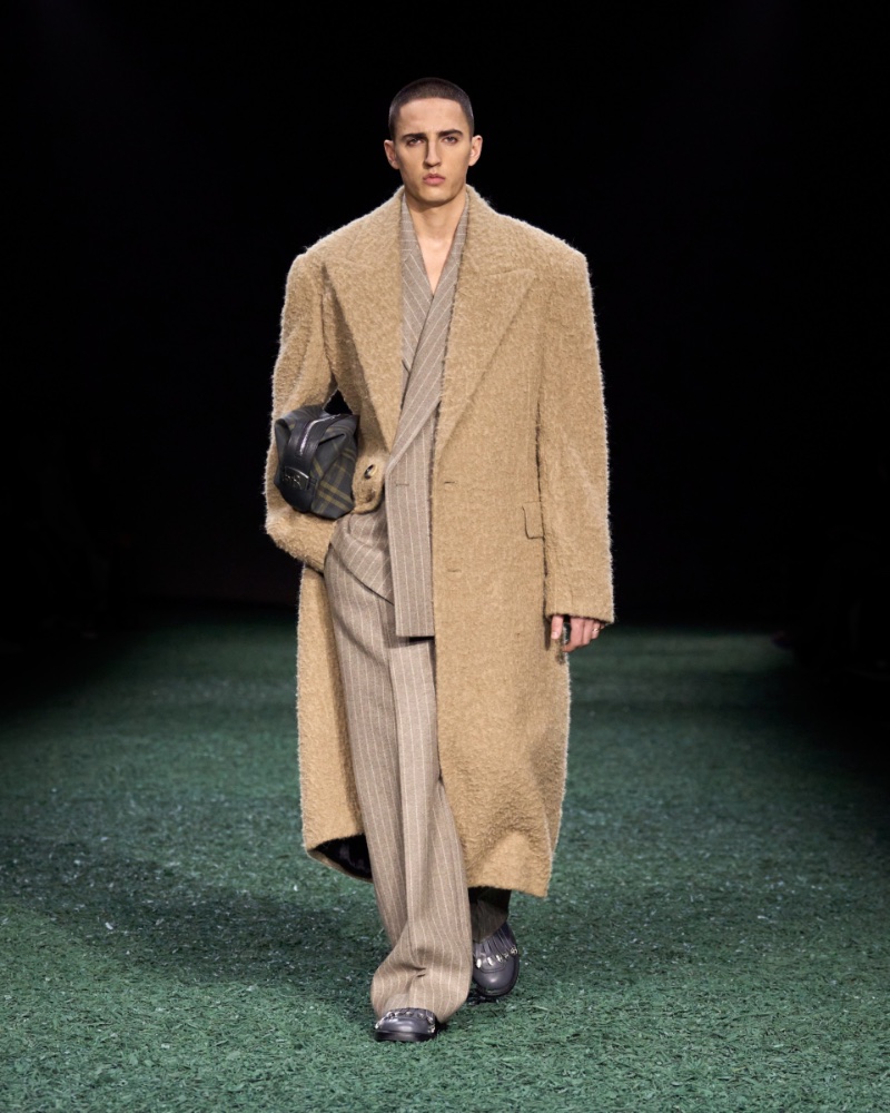 Burberry Fall Winter 2024 Collection Men 014