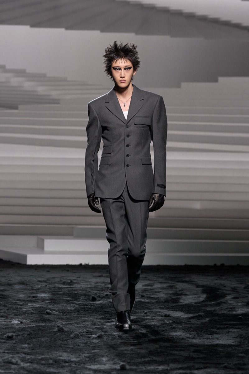 Versace Fall Winter 2024 Collection Men 002