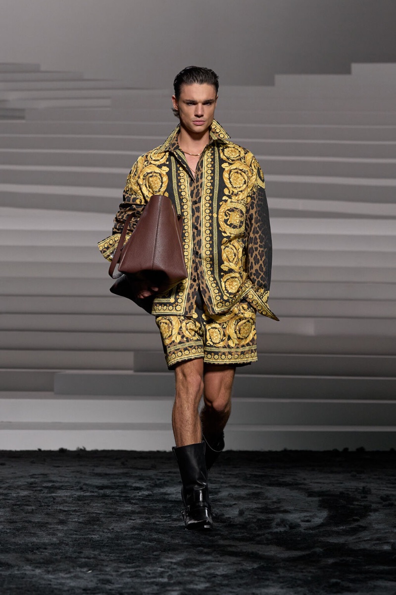 Versace Fall Winter 2024 Collection Men 011