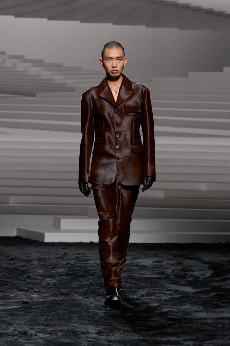 Versace Fall Winter 2024 Collection Men 013