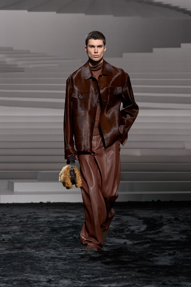 Versace Fall Winter 2024 Collection Men 014