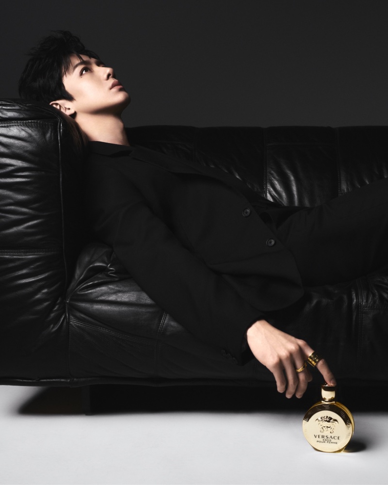 Reclining in style, Bai Jingting captivates as Versace's new global fragrance ambassador. 