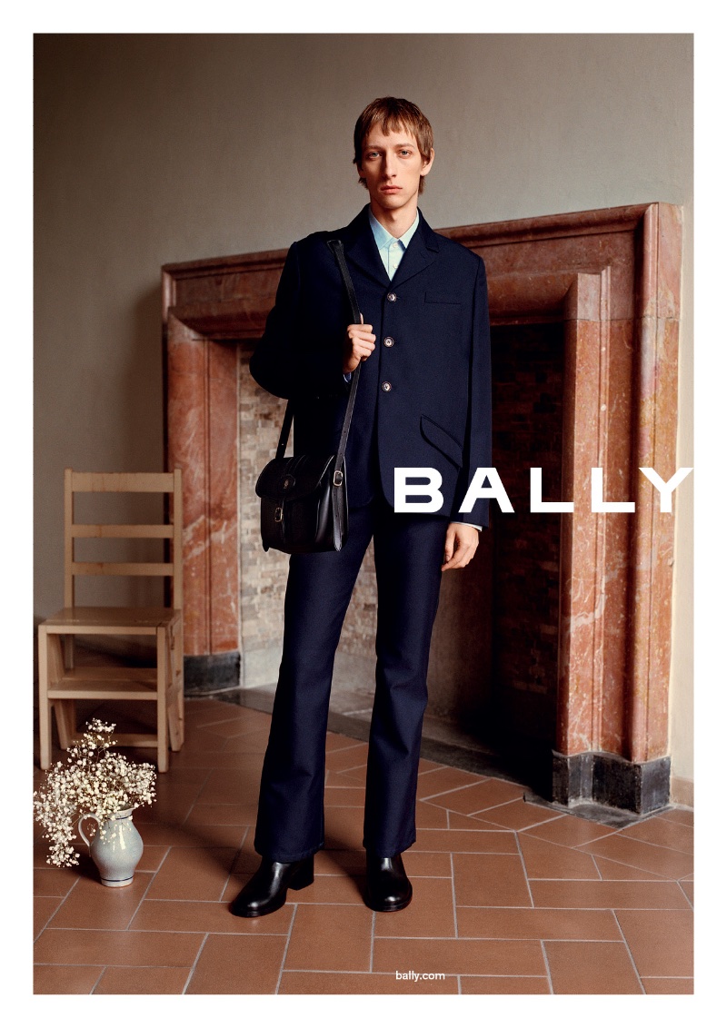 Josef Ptacek dons an elegant suit for Bally's spring-summer 2024 campaign.