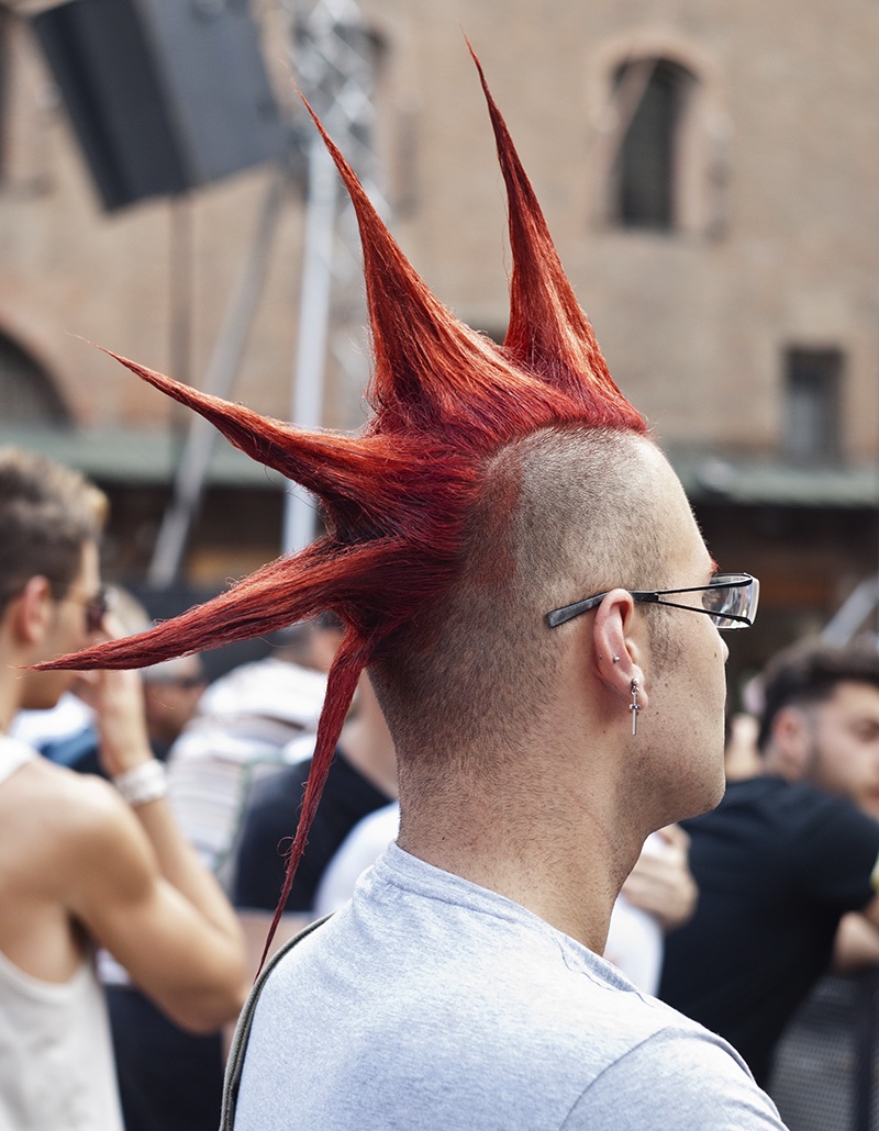 40 Curly Mohawk Looks to Try