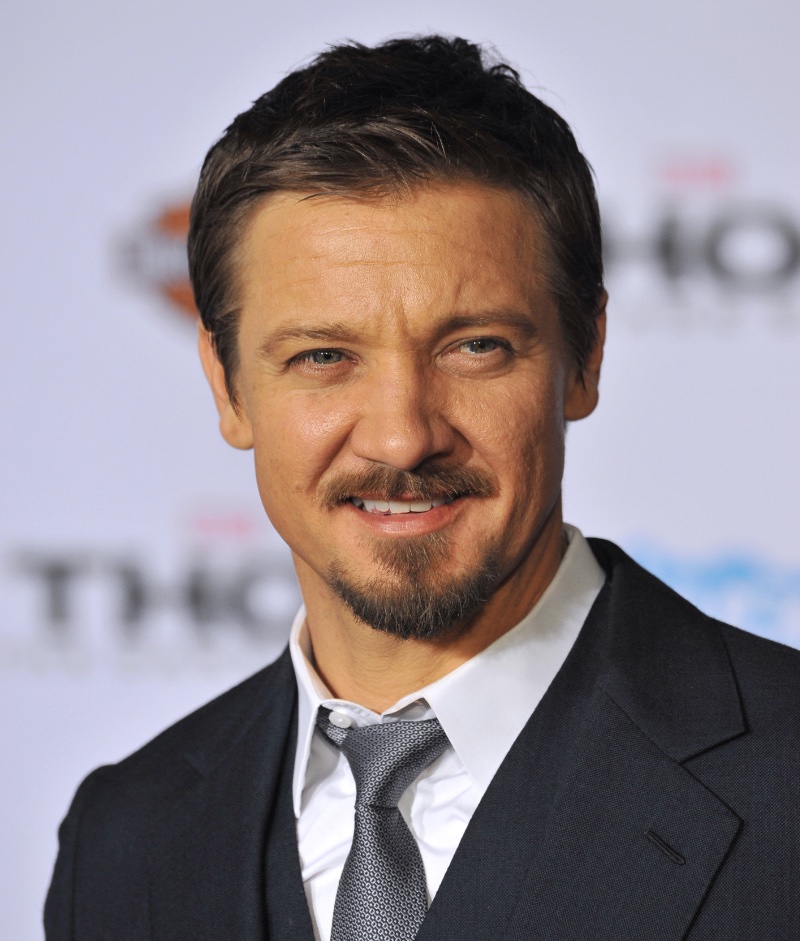 Royale Beard Jeremy Renner