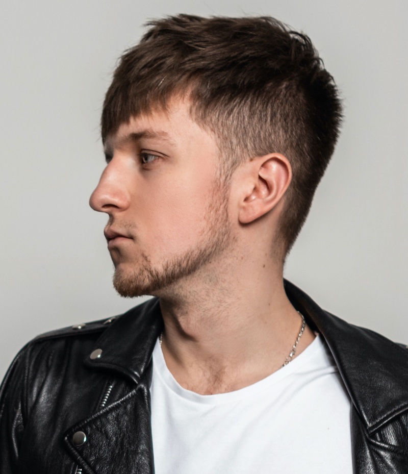 Textured Fringe Tapered Haircut