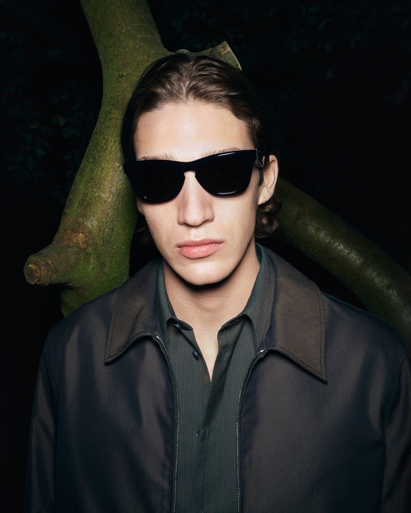 Taylor Gordon Bruce dons Burberry's Arch sunglasses for the summer 2024 campaign. 