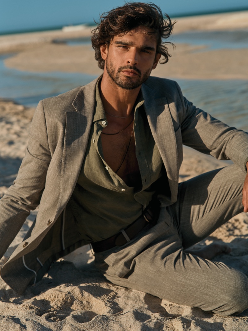 Marlon Teixeira wears a linen suit and shirt for Banana Republic's summer 2024 campaign.