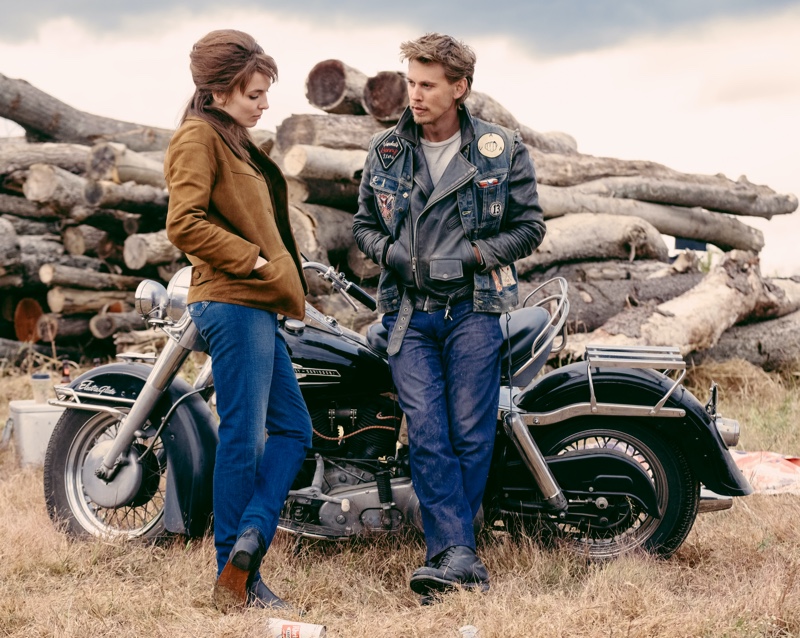 The Bikeriders features Jodie Comer as Kathy and Austin Butler as Benny.