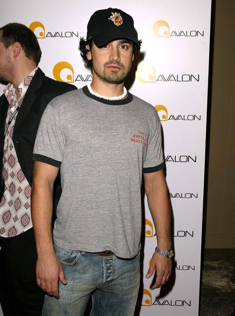 Jesse Bradford ringer tee puka shell necklace silver watch 2000s fashion men