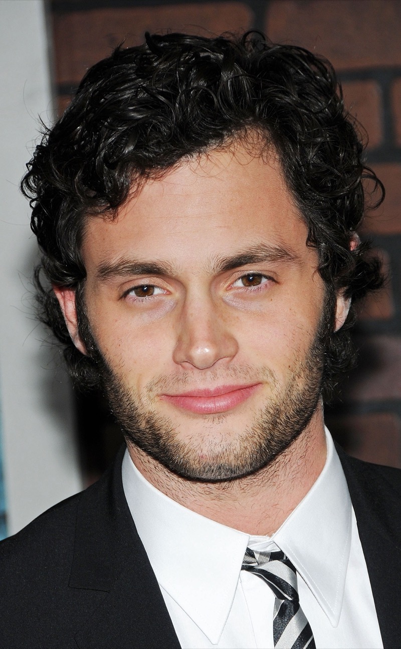 Penn Badgley 2000s side part hairstyle
