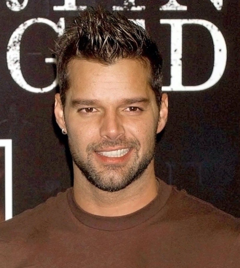 Ricky Martin 2000s spiky hairstyle