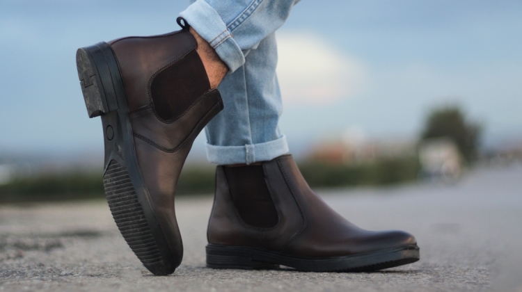 The 6 Best Chelsea Boots for Men: From Work to Weekend