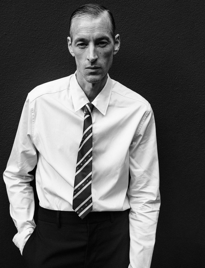 » Joel Frampton Brings Sartorial Drama to GQ Portugal Joel Frampton GQ Portugal 012