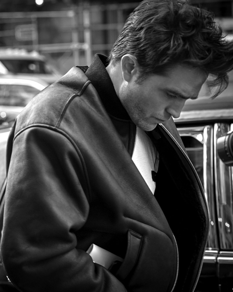 Robert Pattinson Dior Homme Parfum advertisement » Robert Pattinson Embodies Dior Homme Parfum in New Ad Robert Pattinson Dior Homme Parfum advertisement